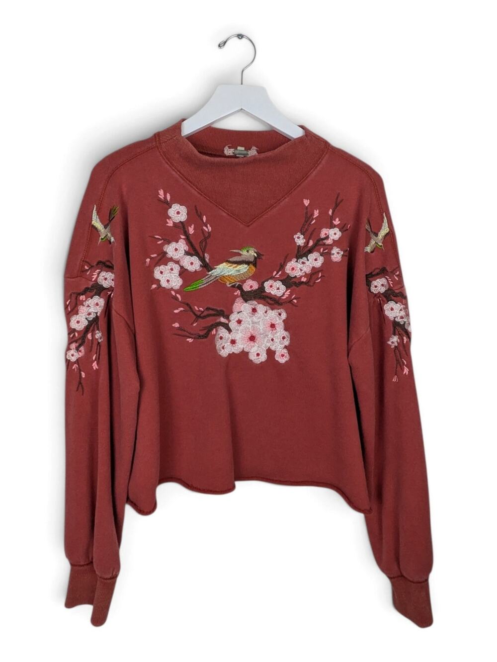 GIMMICKS by BKE Crop Sweatshirt Embroidered Birds & Cherry Blossoms Rust - Large